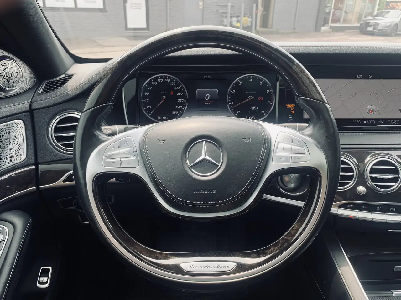 Mercedes-Benz S-Class fotografie Mercedes-Benz S-Class