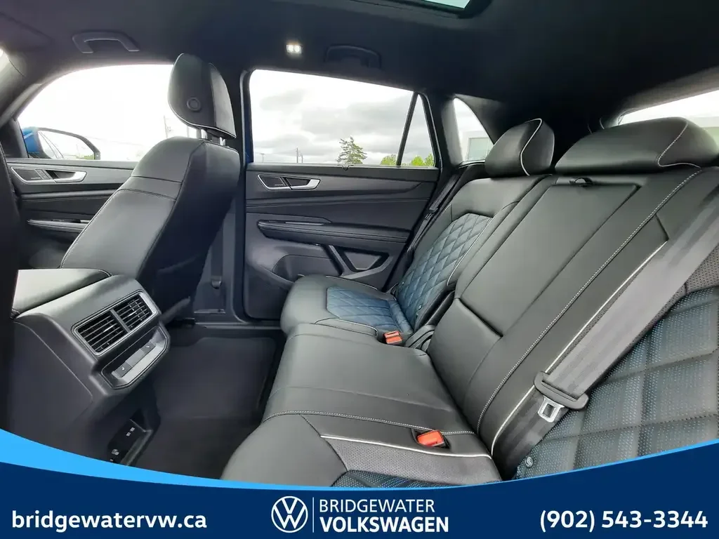 Volkswagen Atlas photo Volkswagen Atlas