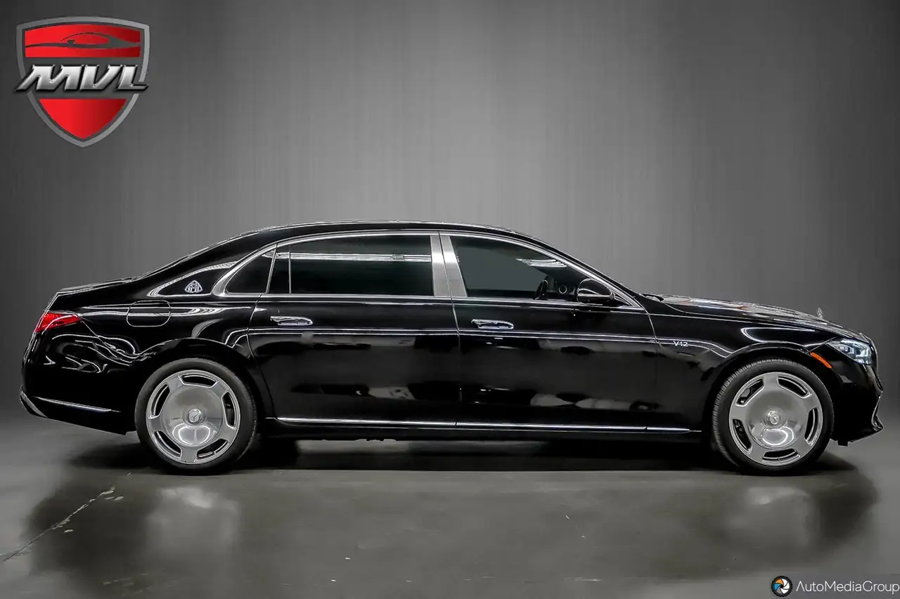 Mercedes-Benz S-Class снимка Mercedes-Benz S-Class
