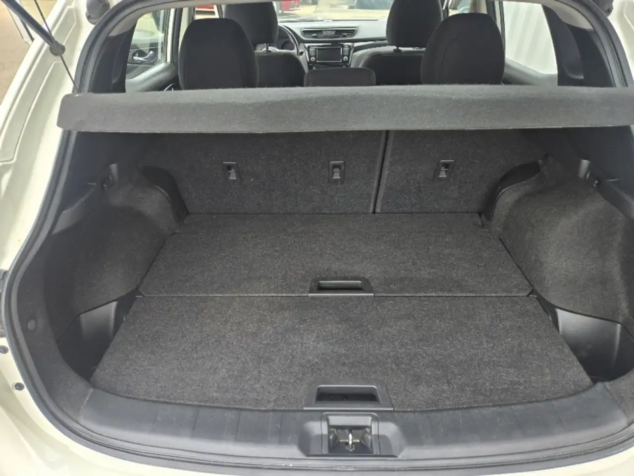 Nissan Qashqai снимка Nissan Qashqai