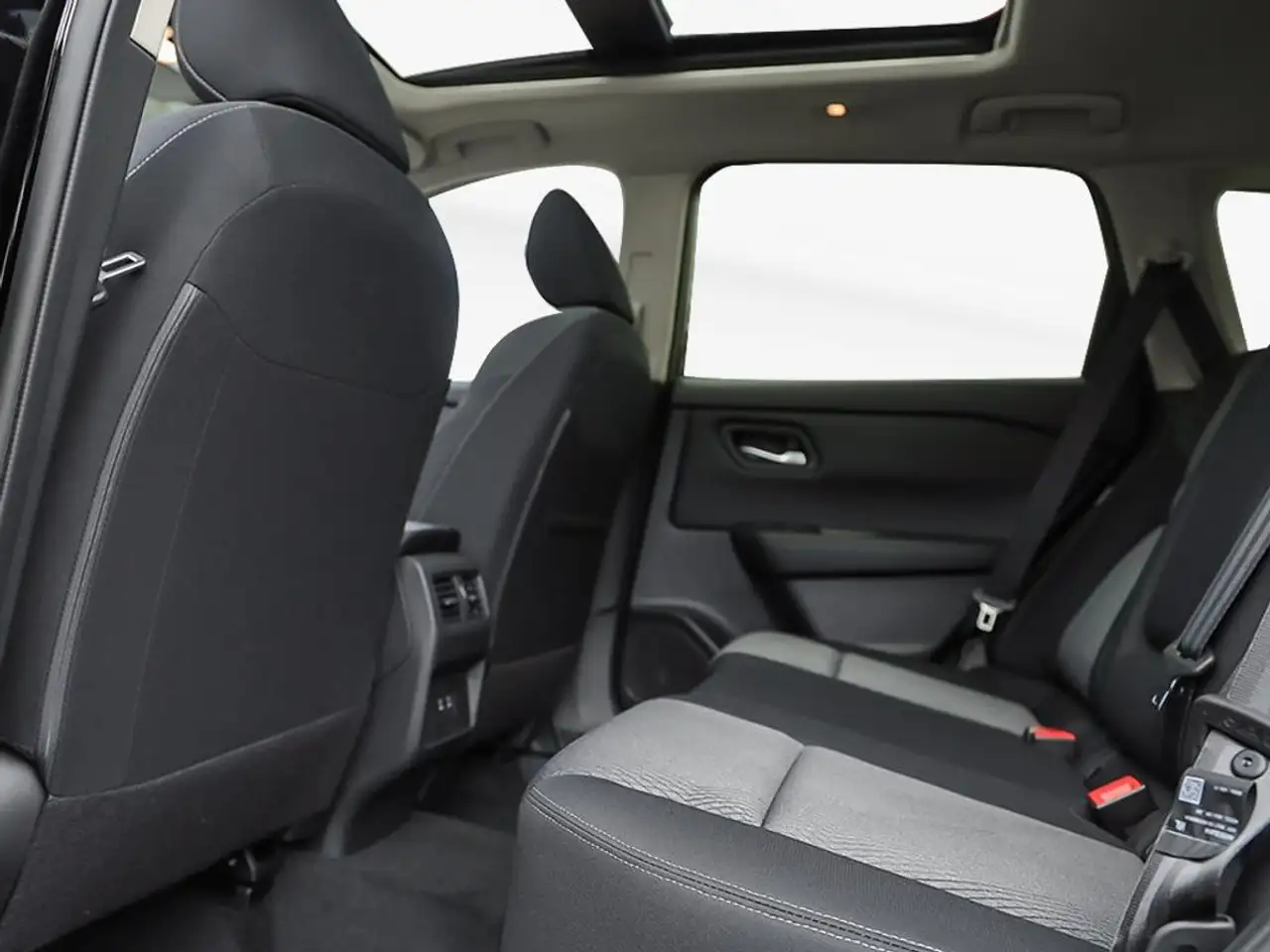 Nissan Rogue photo Nissan Rogue