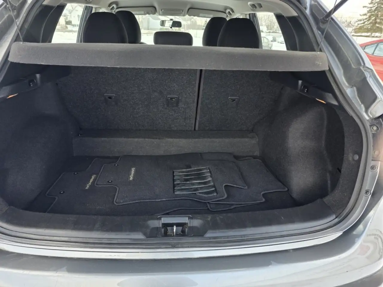 Nissan Qashqai снимка Nissan Qashqai