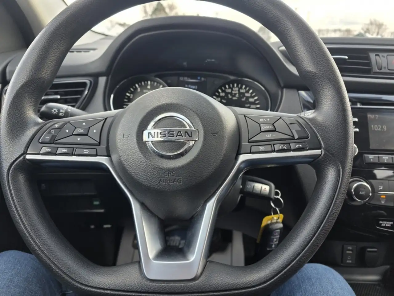 Nissan Qashqai снимка Nissan Qashqai