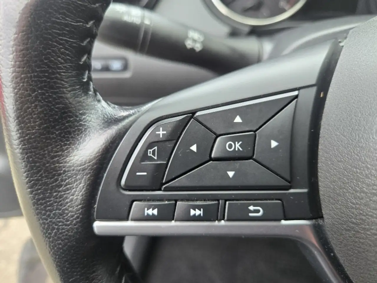 Nissan Qashqai снимка Nissan Qashqai