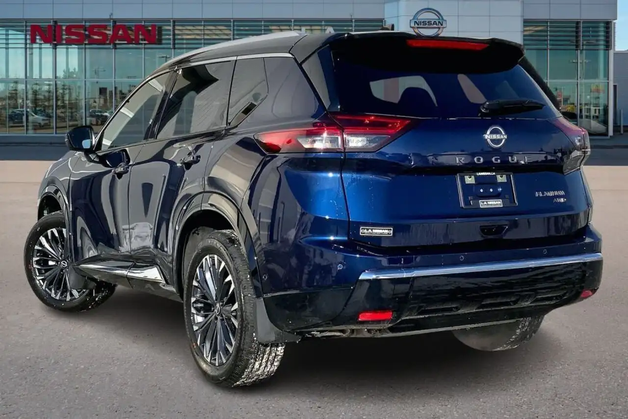 Nissan Rogue снимка Nissan Rogue