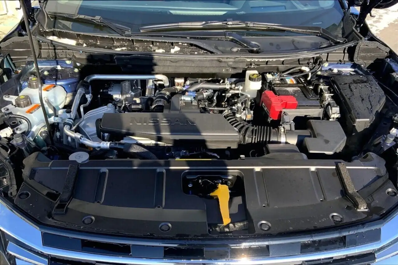 Nissan Rogue снимка Nissan Rogue