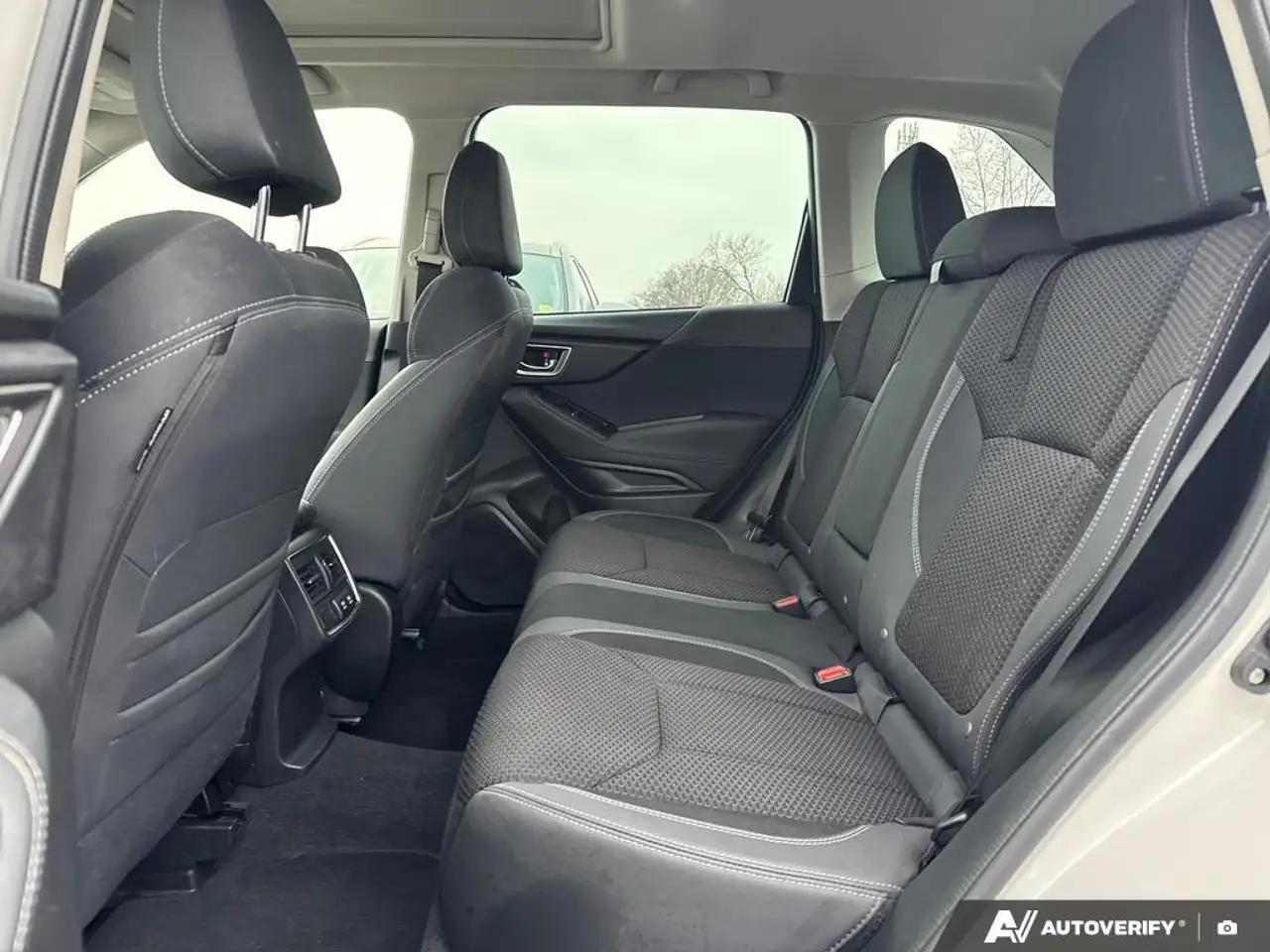 Subaru Forester снимка Subaru Forester