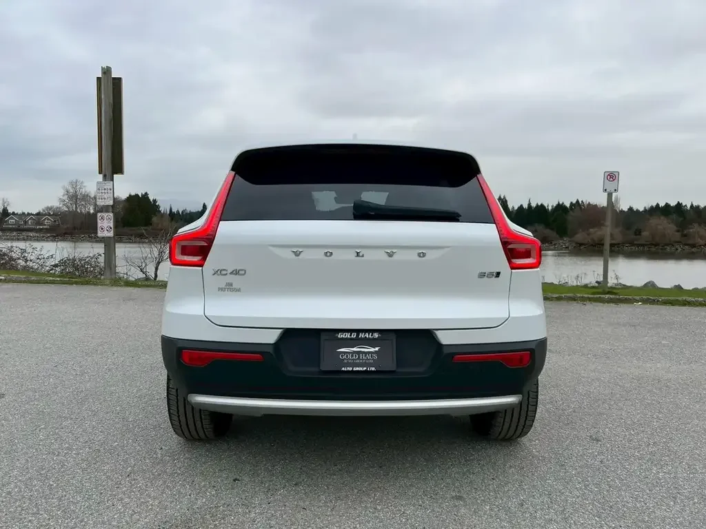 Volvo XC40 снимка Volvo XC40