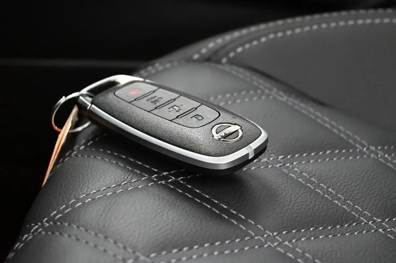 Nissan Rogue photo Nissan Rogue