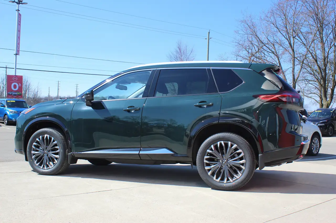 Nissan Rogue снимка Nissan Rogue