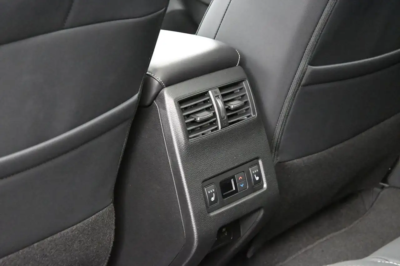 Nissan Rogue photo Nissan Rogue