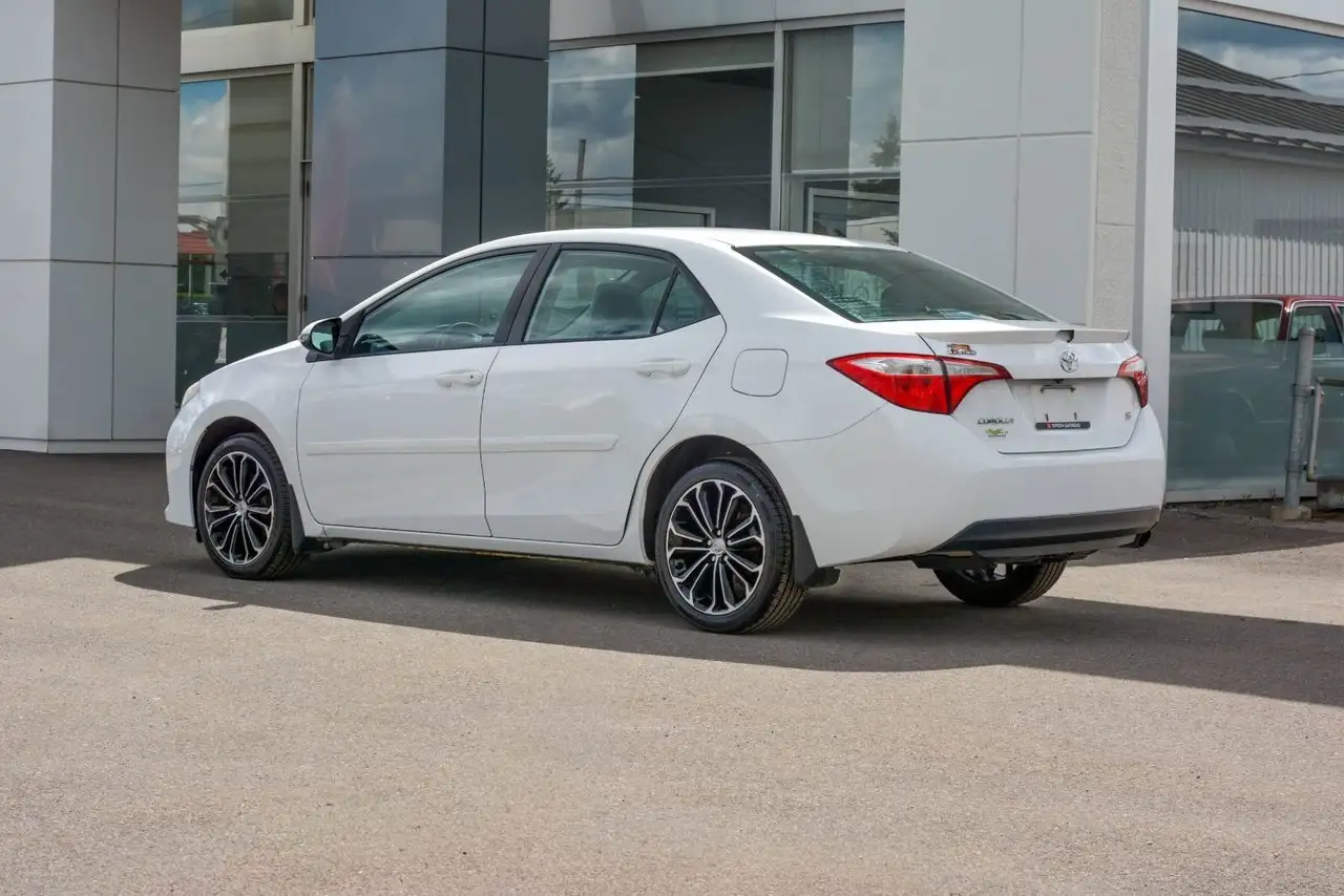 Toyota Corolla снимка Toyota Corolla