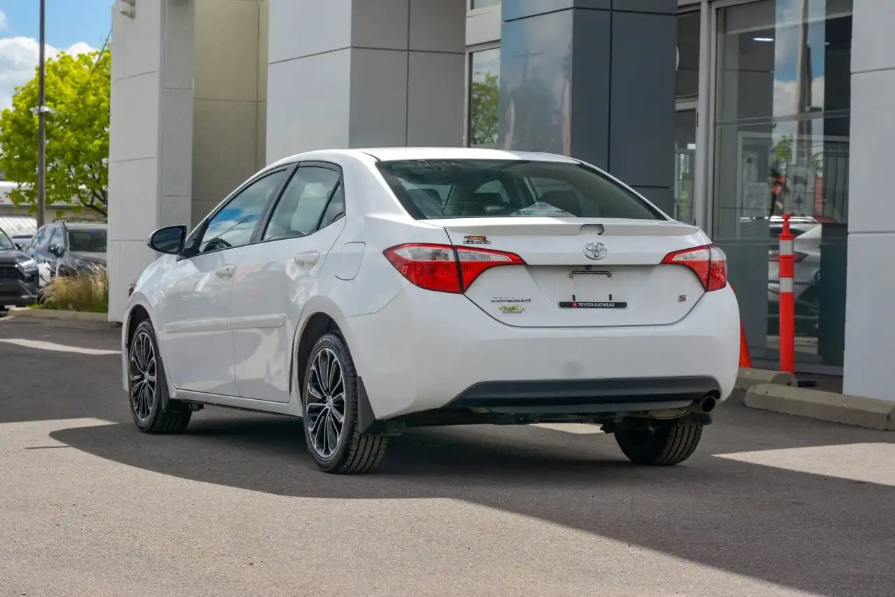 Toyota Corolla снимка Toyota Corolla