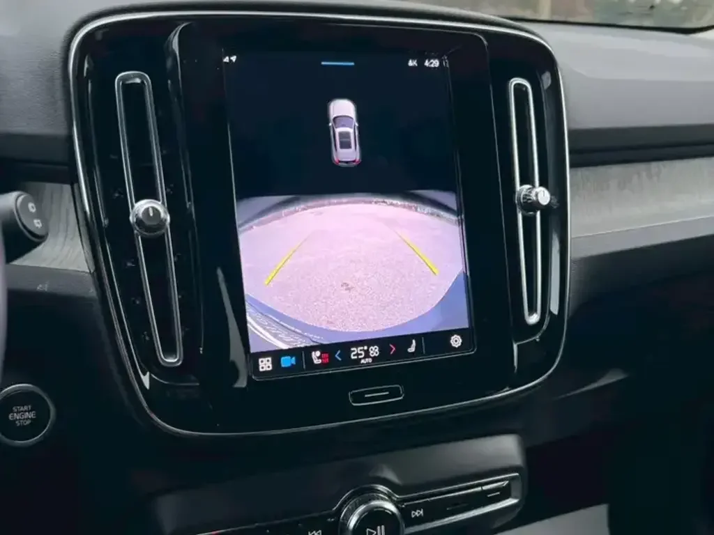 Volvo XC40 снимка Volvo XC40