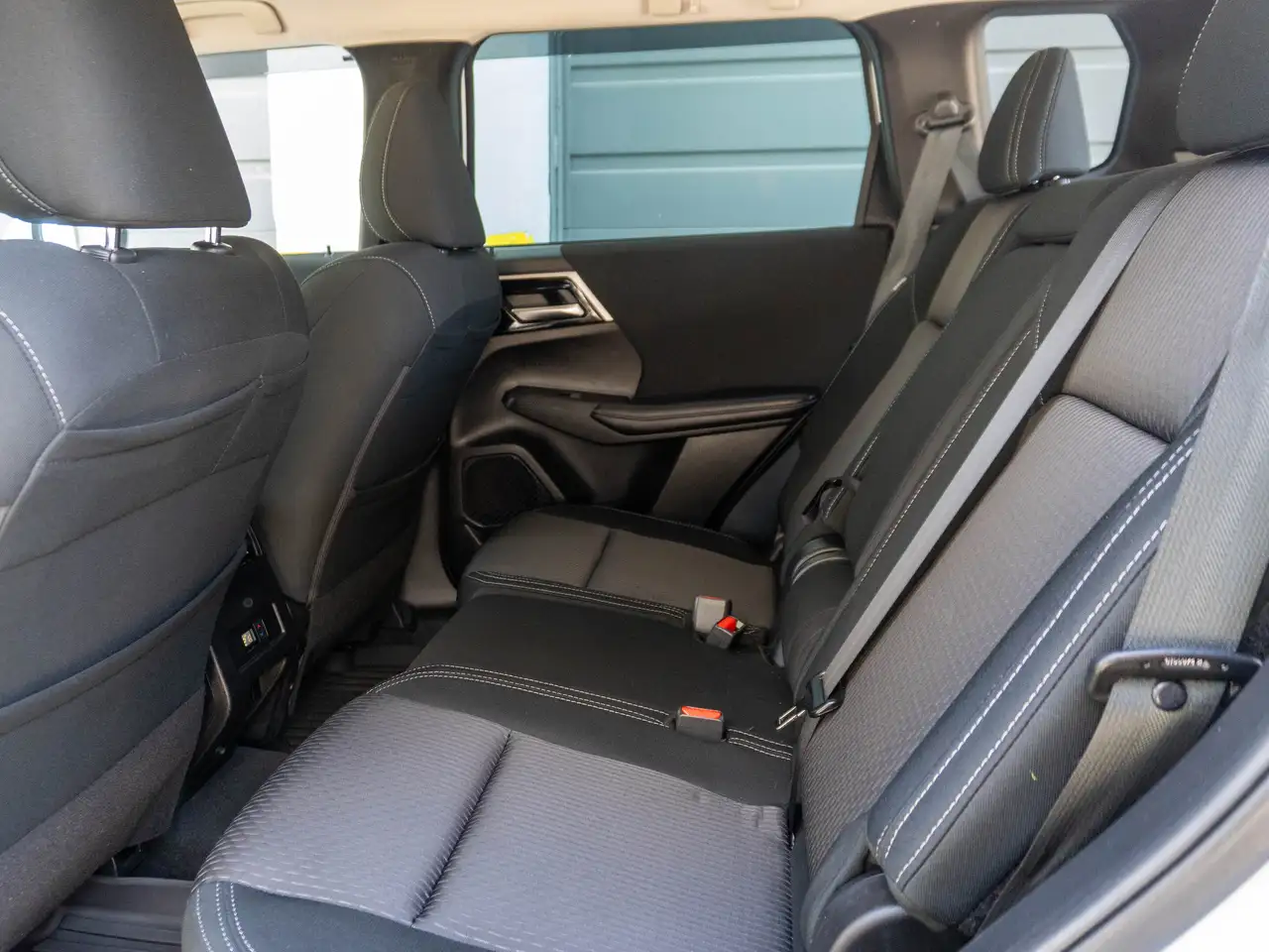 Mitsubishi Outlander снимка Mitsubishi Outlander