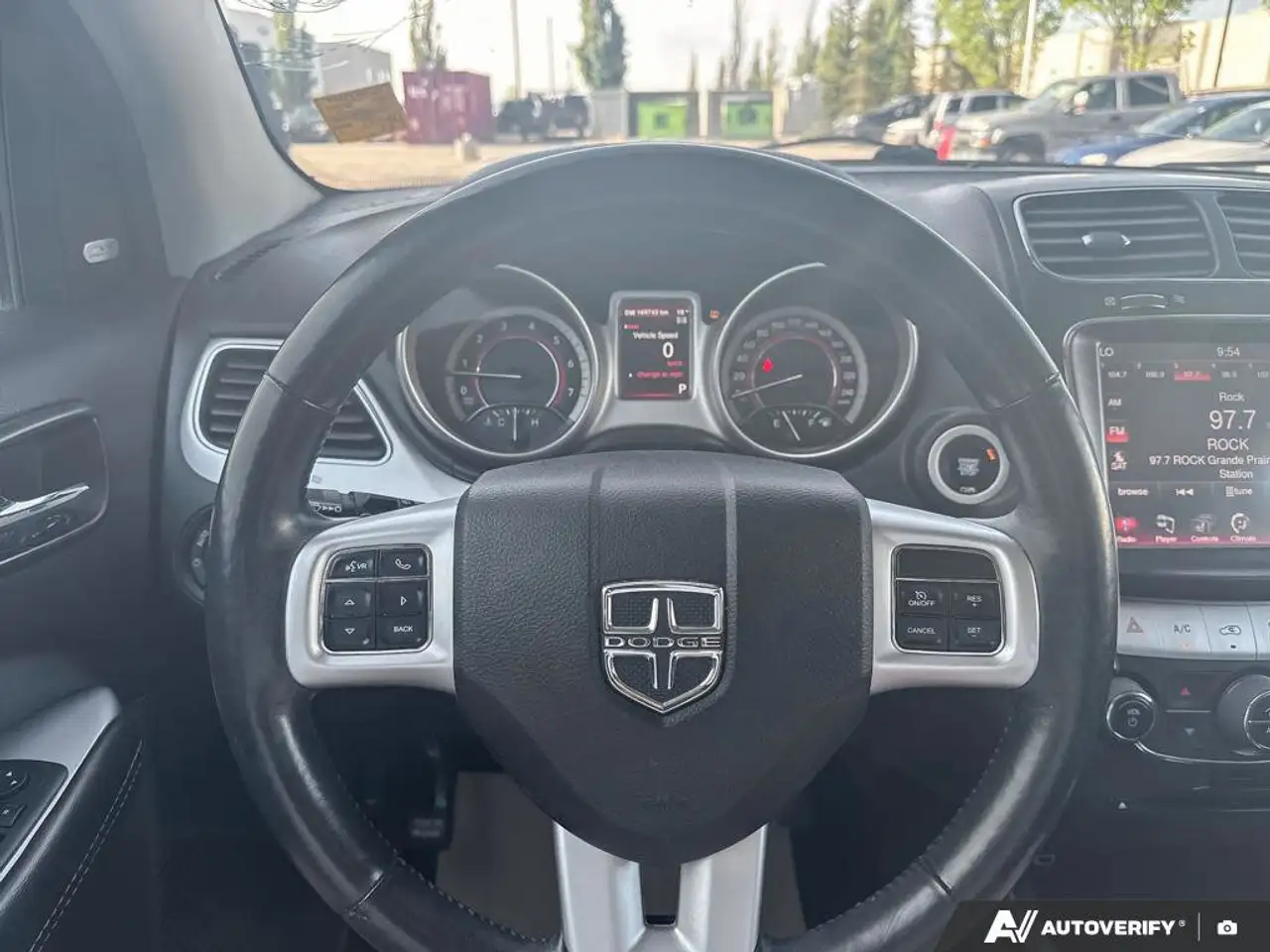 Dodge Journey снимка Dodge Journey
