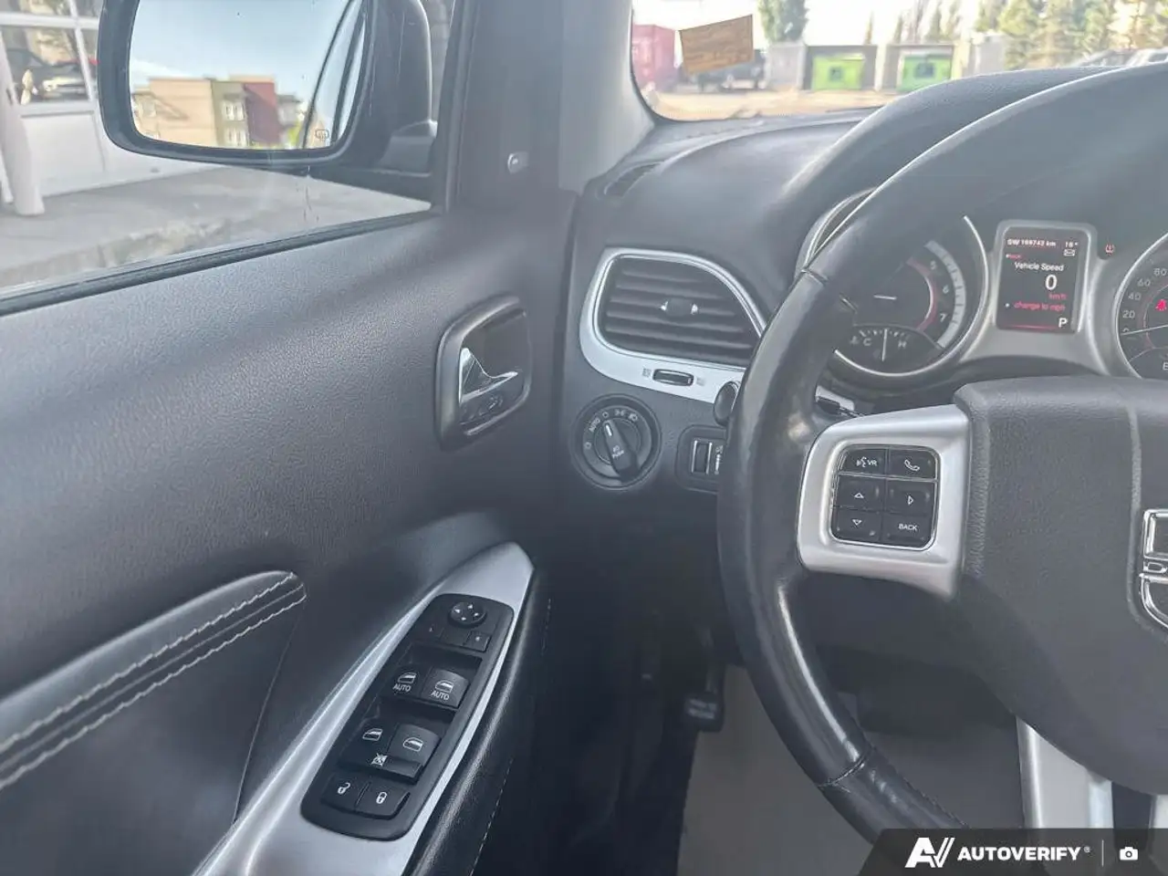 Dodge Journey снимка Dodge Journey