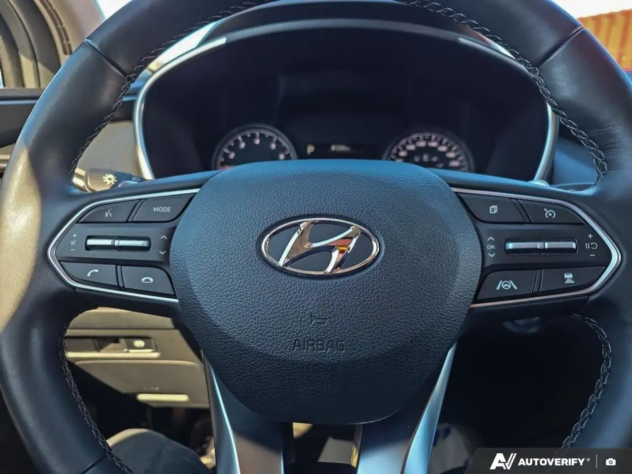 Hyundai SANTA FE снимка Hyundai SANTA FE