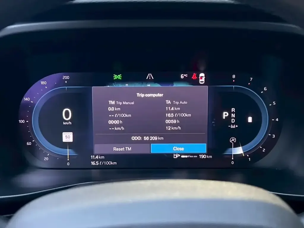 Volvo XC40 снимка Volvo XC40