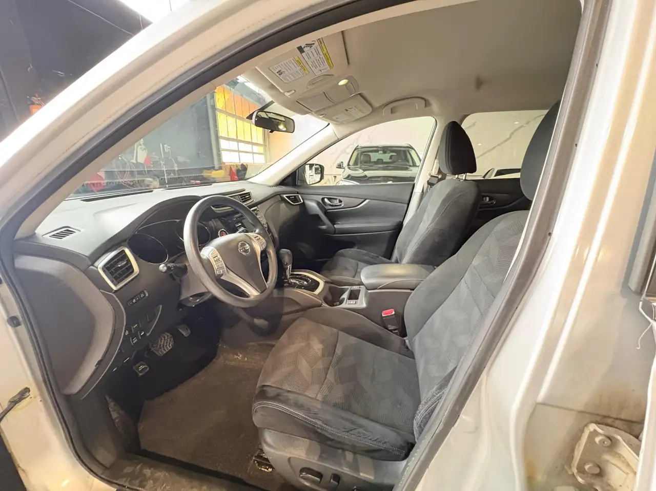 Nissan Rogue снимка Nissan Rogue