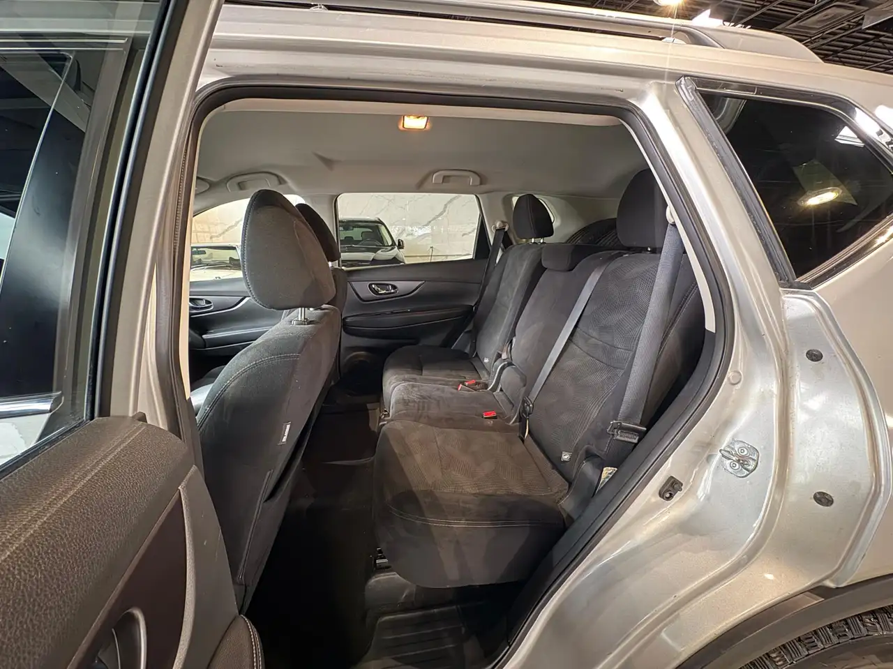 Nissan Rogue снимка Nissan Rogue