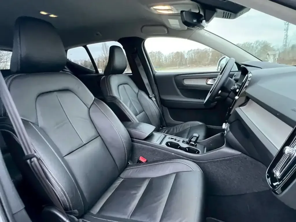 Volvo XC40 снимка Volvo XC40