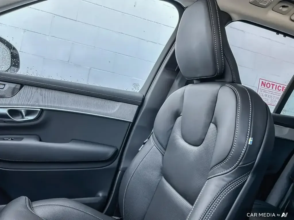 Volvo XC90 photo Volvo XC90