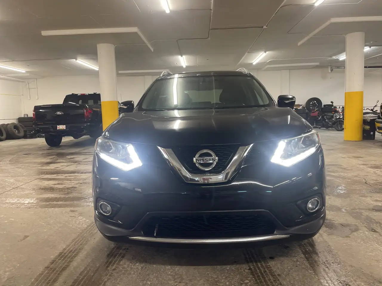 Nissan Rogue снимка Nissan Rogue