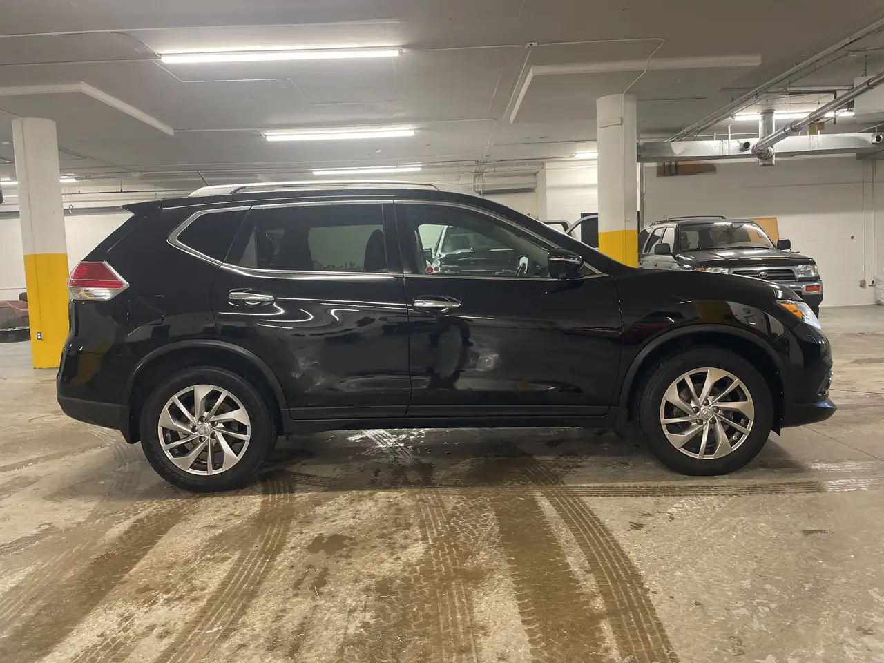 Nissan Rogue снимка Nissan Rogue
