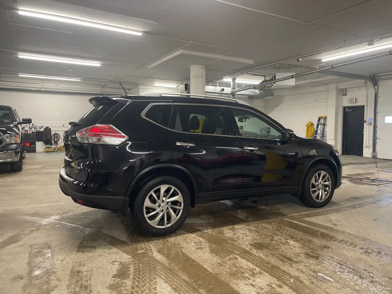 Nissan Rogue снимка Nissan Rogue
