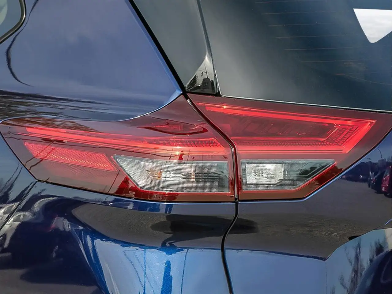 Nissan Rogue fotografie Nissan Rogue