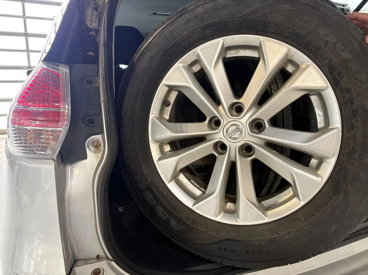 Nissan Rogue снимка Nissan Rogue