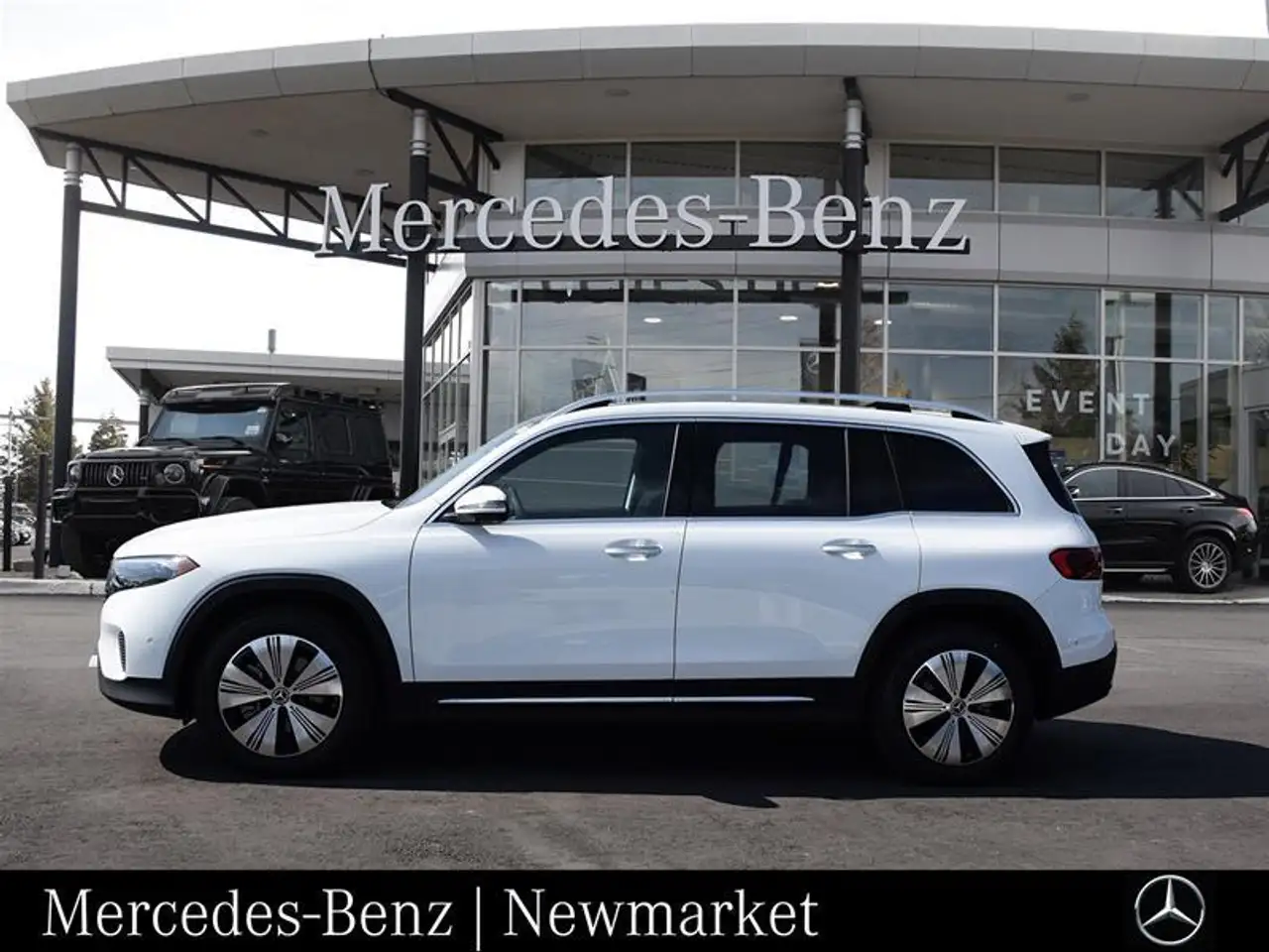Mercedes-Benz EQB снимка Mercedes-Benz EQB