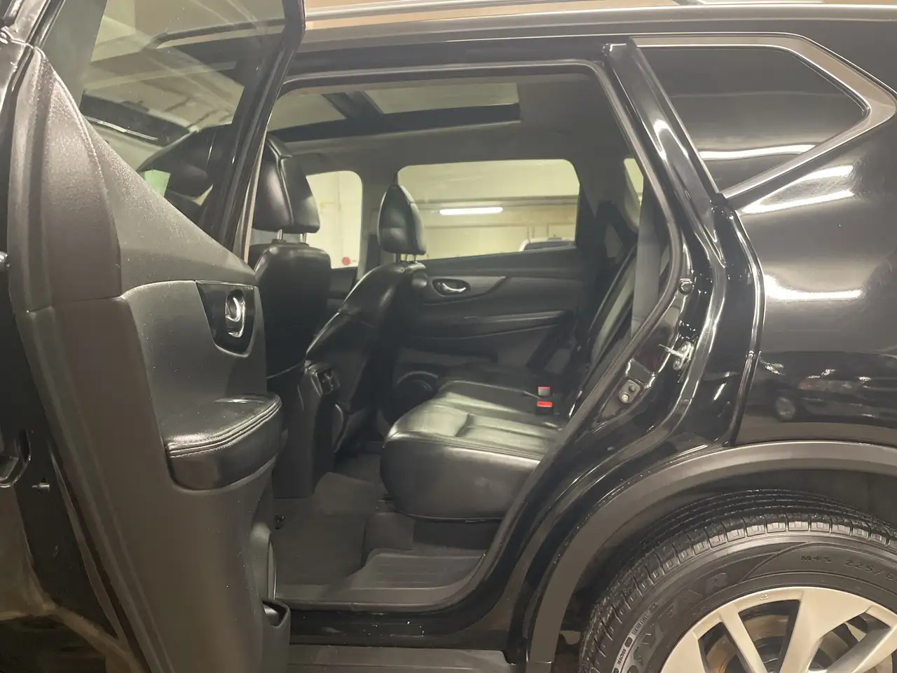Nissan Rogue снимка Nissan Rogue