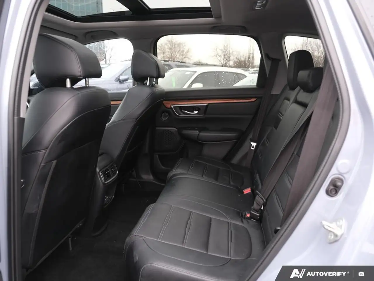 Honda CR-V photo Honda CR-V