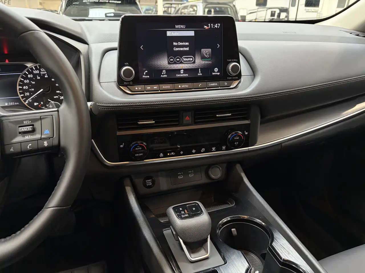 Nissan Rogue снимка Nissan Rogue