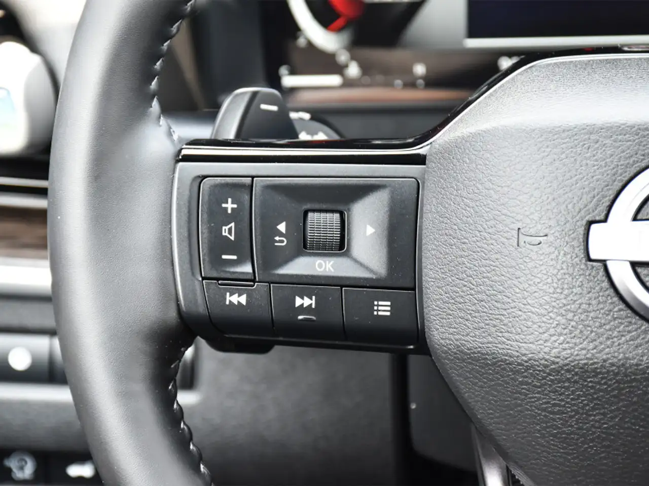 Nissan Rogue photo Nissan Rogue