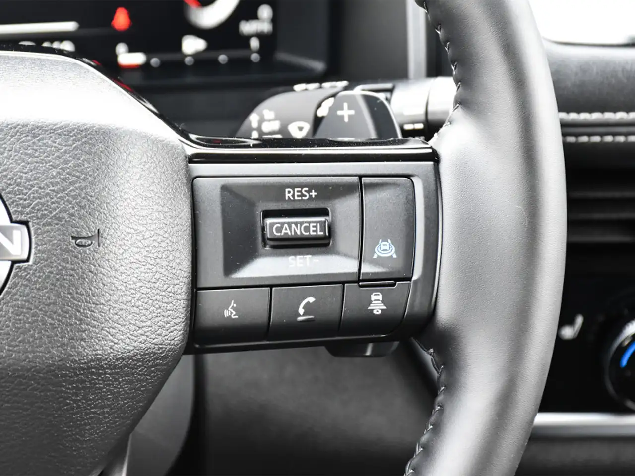 Nissan Rogue photo Nissan Rogue