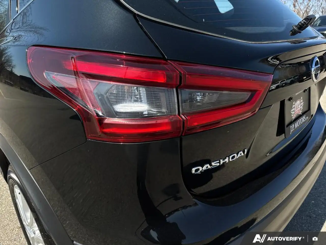 Nissan Qashqai снимка Nissan Qashqai