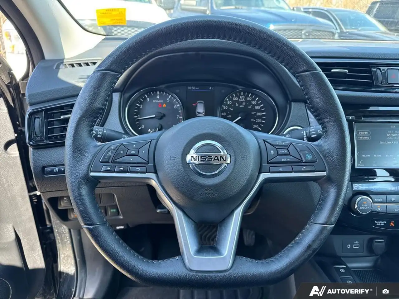 Nissan Qashqai снимка Nissan Qashqai