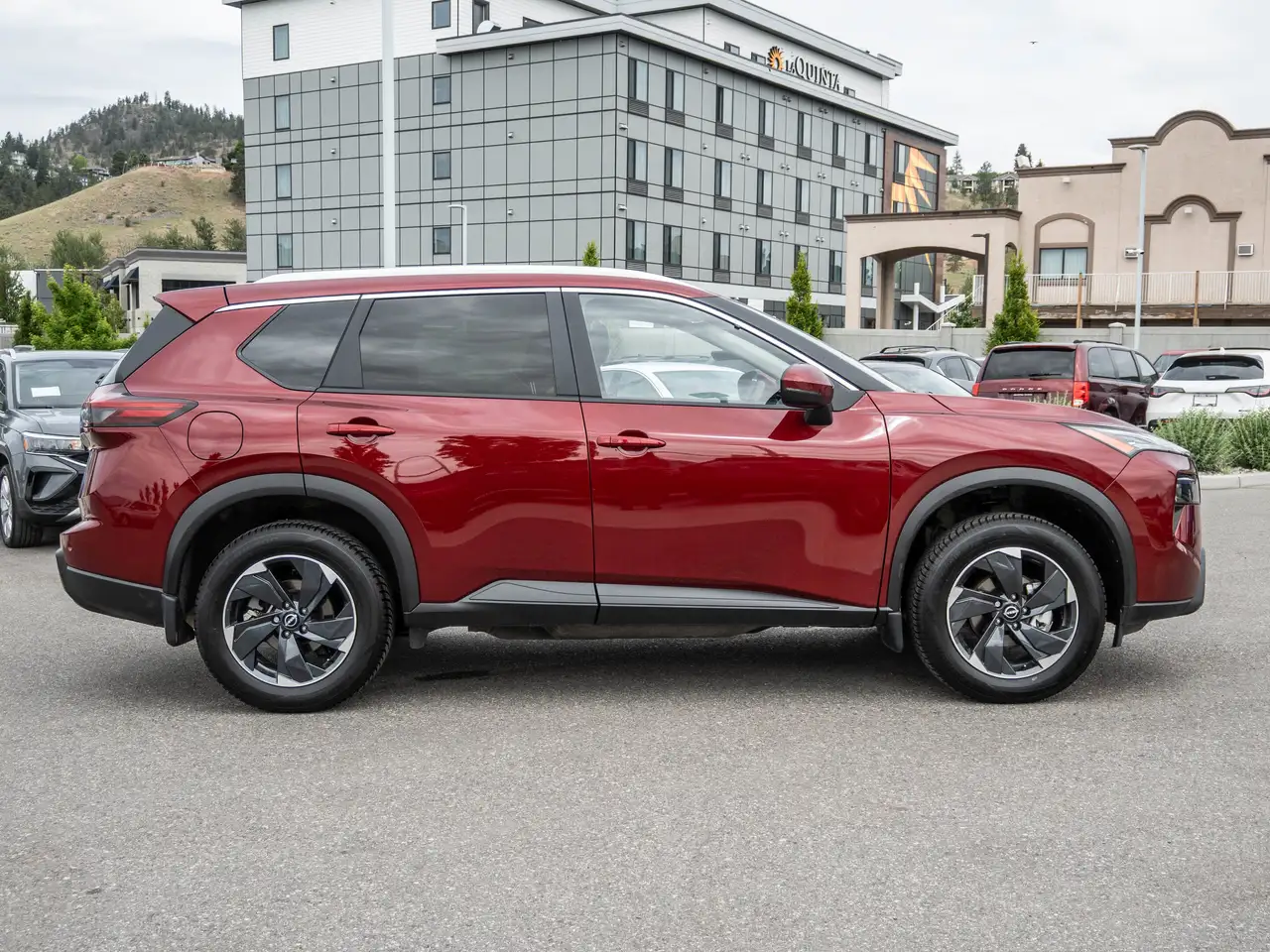 Nissan Rogue fotografie Nissan Rogue