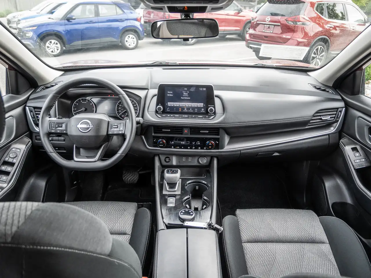 Nissan Rogue fotografie Nissan Rogue