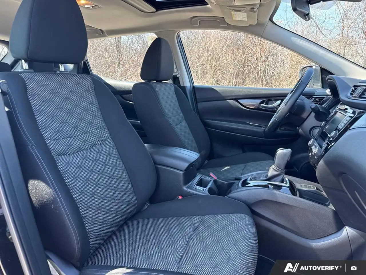 Nissan Qashqai снимка Nissan Qashqai