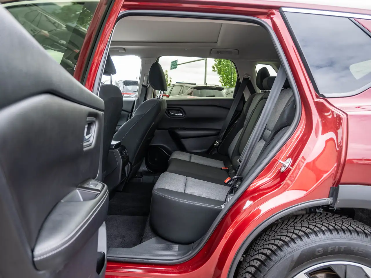 Nissan Rogue fotografie Nissan Rogue