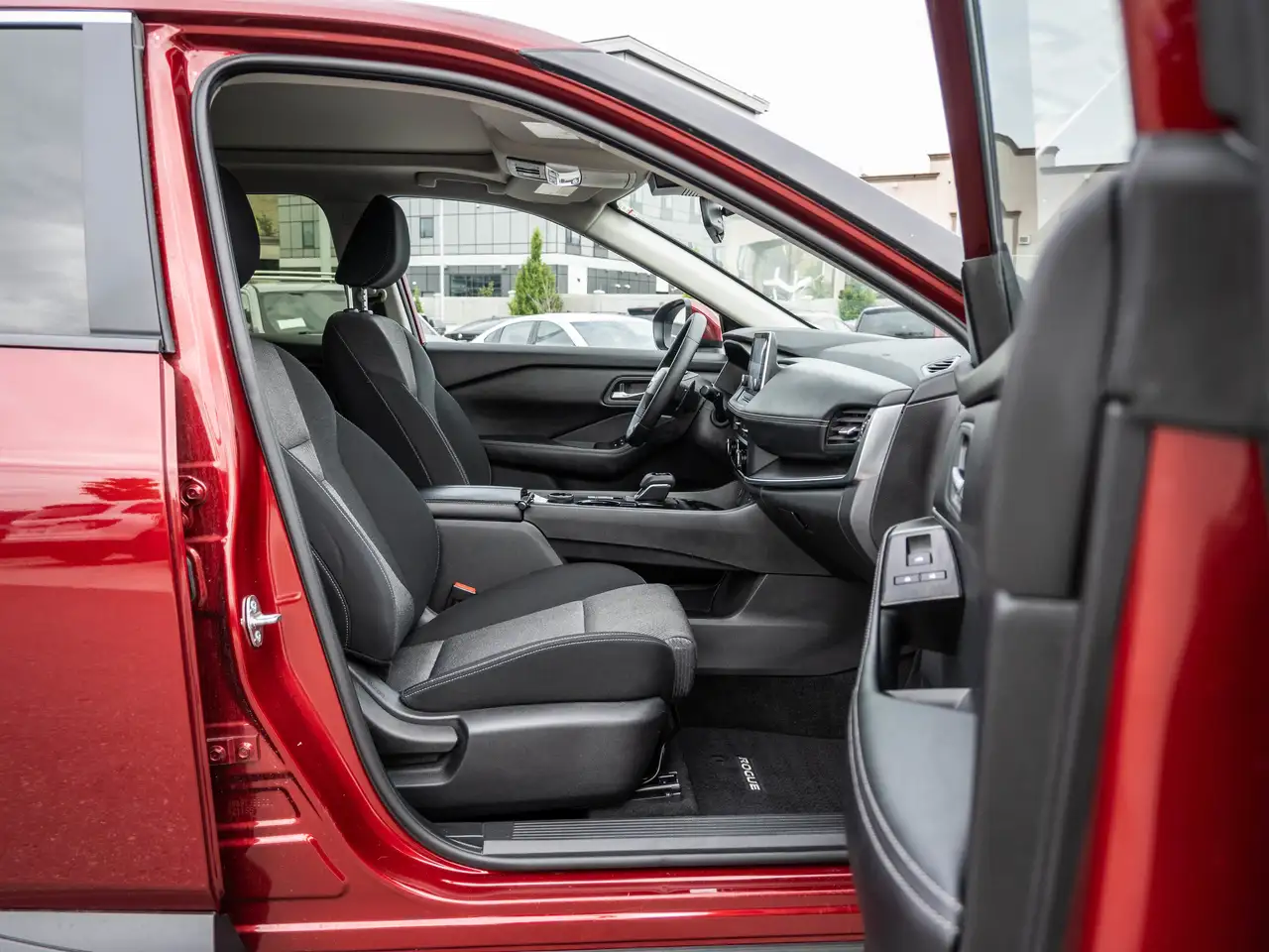 Nissan Rogue fotografie Nissan Rogue