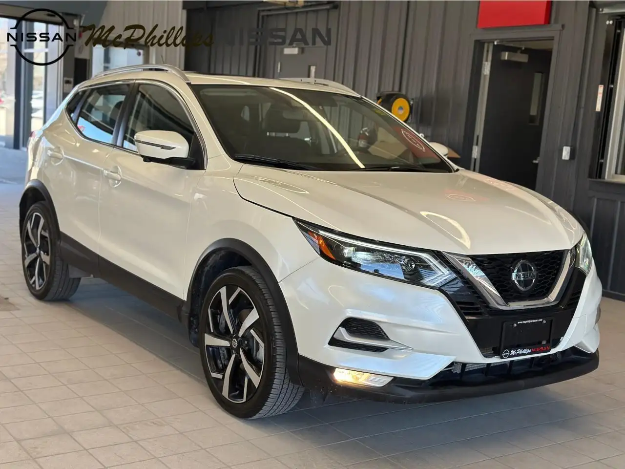 Nissan Qashqai снимка Nissan Qashqai