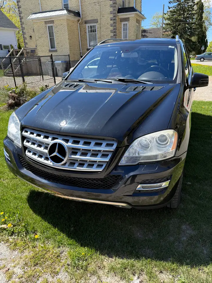 Mercedes-Benz M-Class photo Mercedes-Benz M-Class