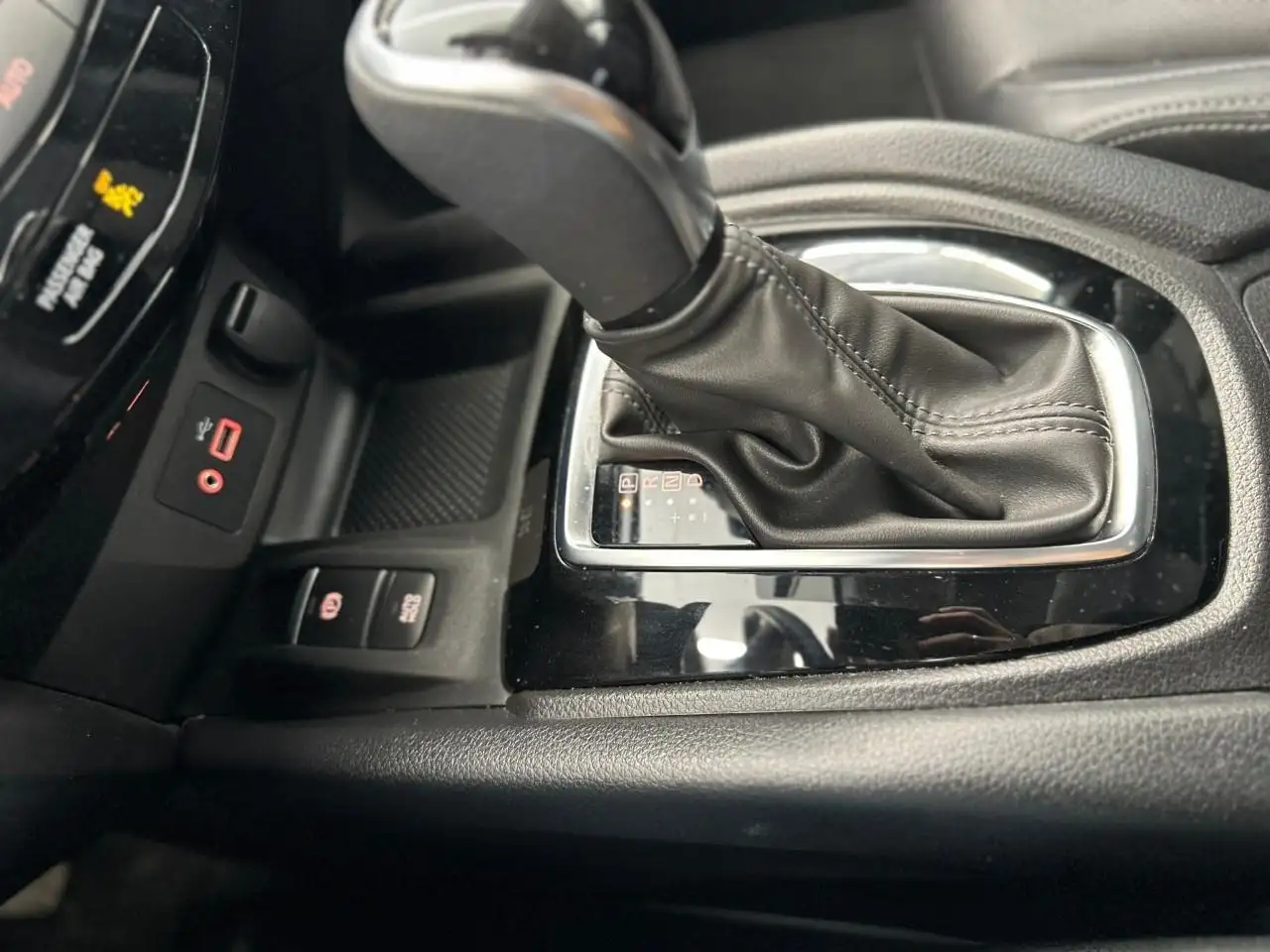 Nissan Qashqai снимка Nissan Qashqai