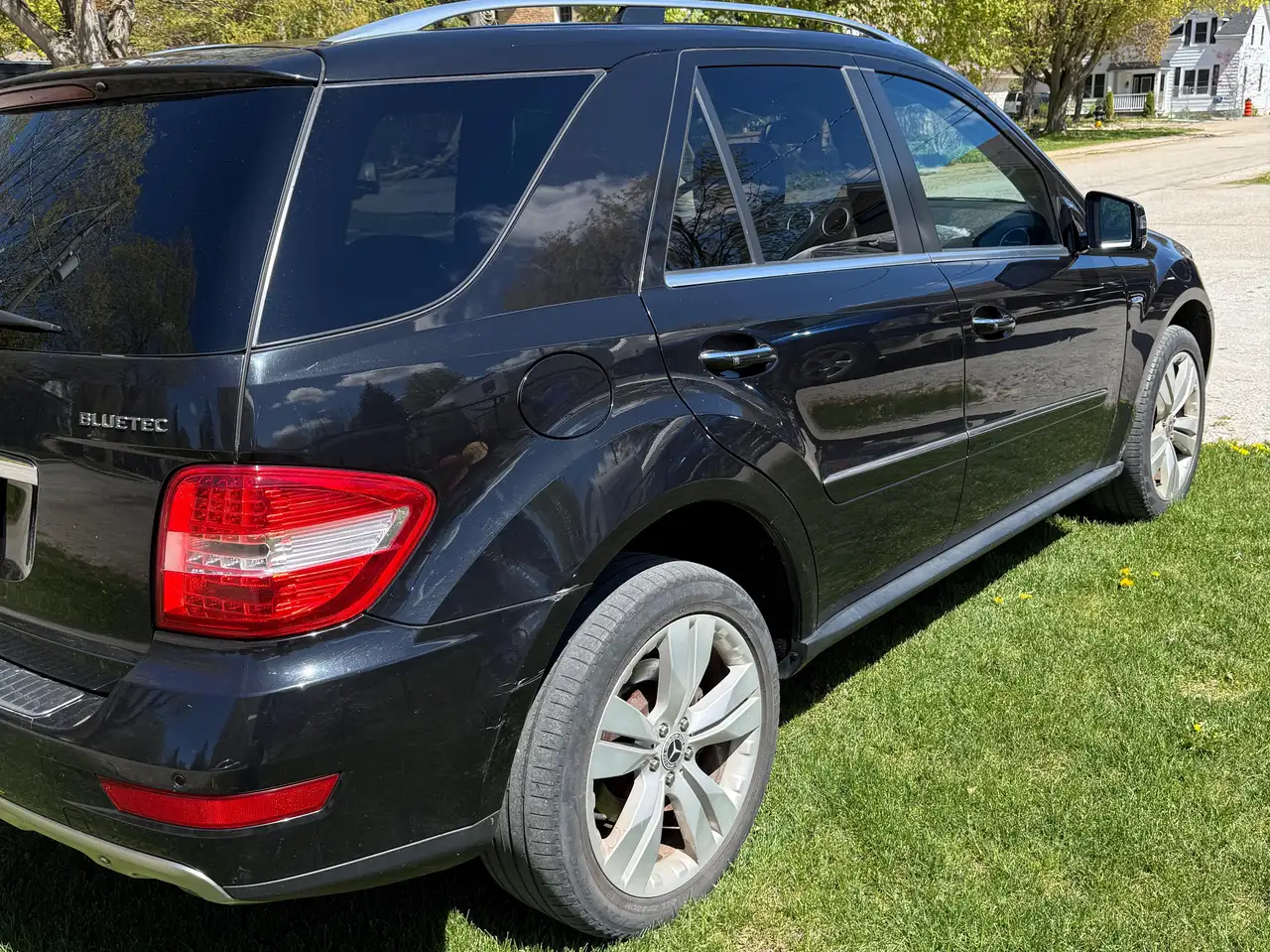 Mercedes-Benz M-Class photo Mercedes-Benz M-Class