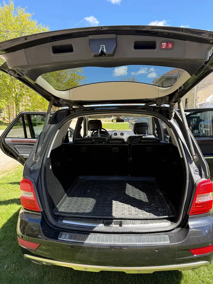 Mercedes-Benz M-Class photo Mercedes-Benz M-Class